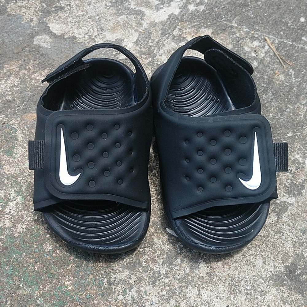 Nike baby sandal